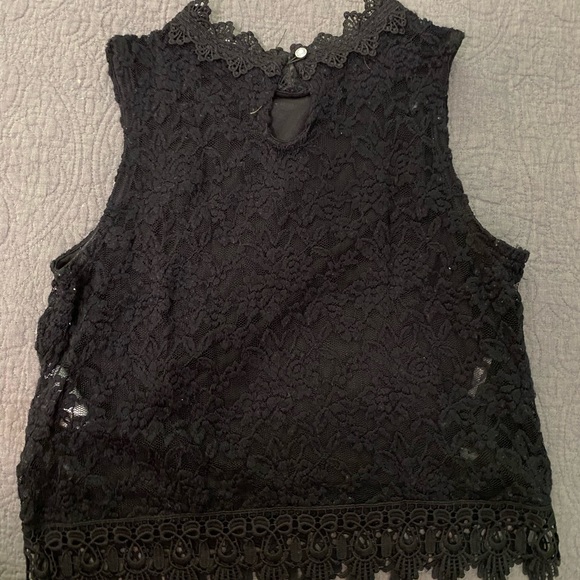 Ardene laced tanktop - Picture 2 of 2